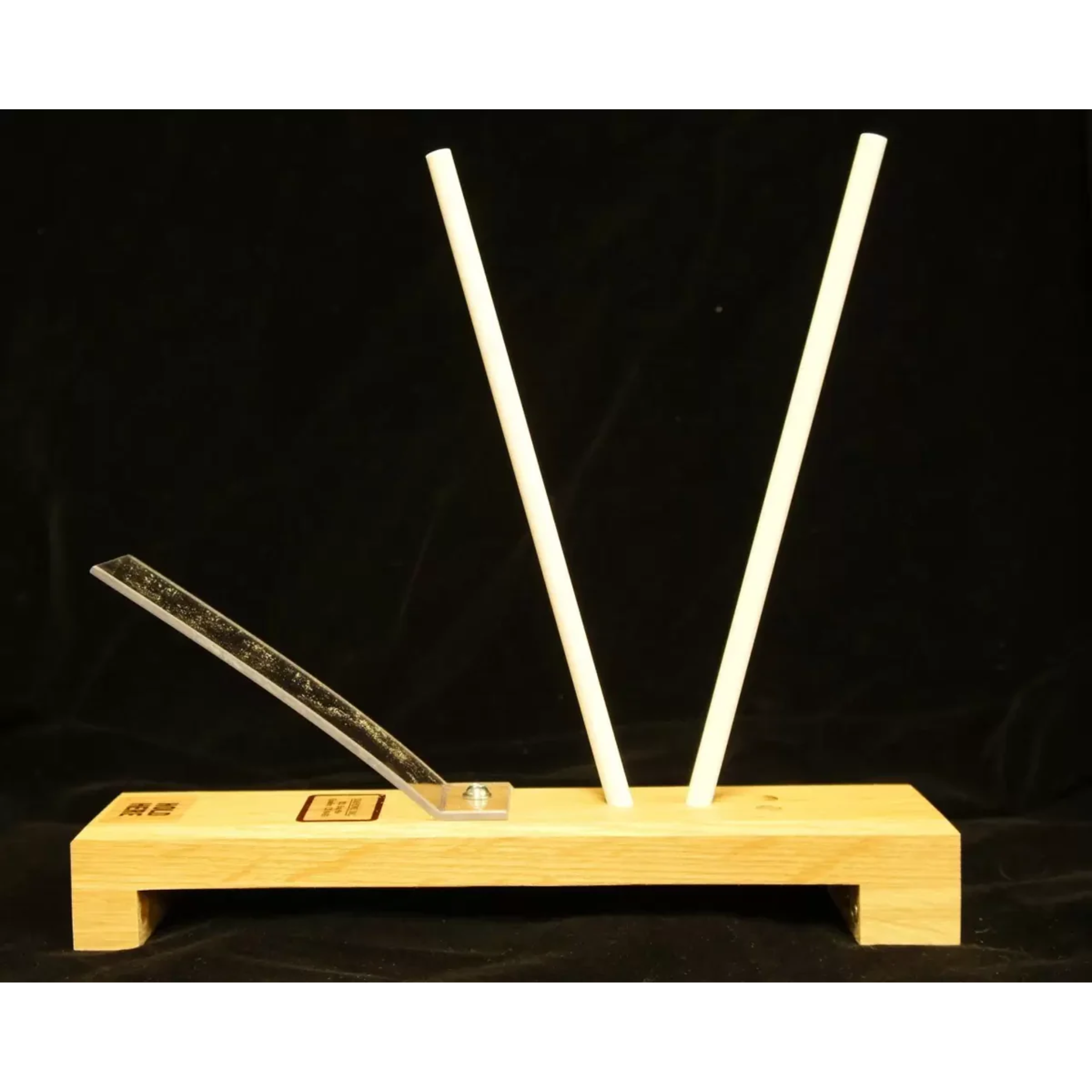 Idahone 9in  Ceramic Sticks - Fine, oak base