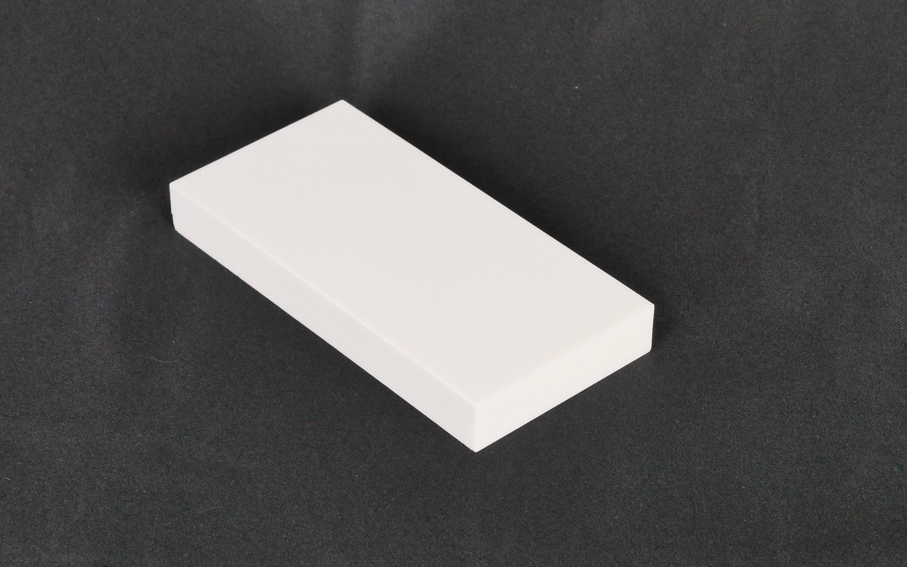 Idahone Ceramic Bench Stone 4 x 2 (fine)