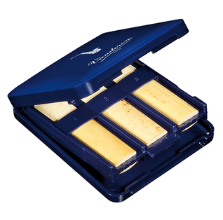 Vandoren Reed Case for Alto Saxophone. (Holds 6 Reeds)